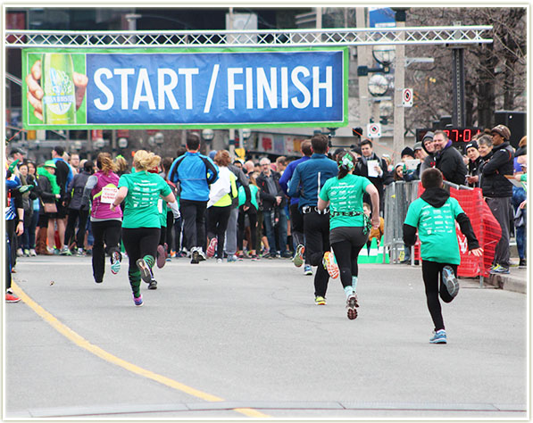 2016 Achilles St. Patrick's Day 5K - finally the finish line!